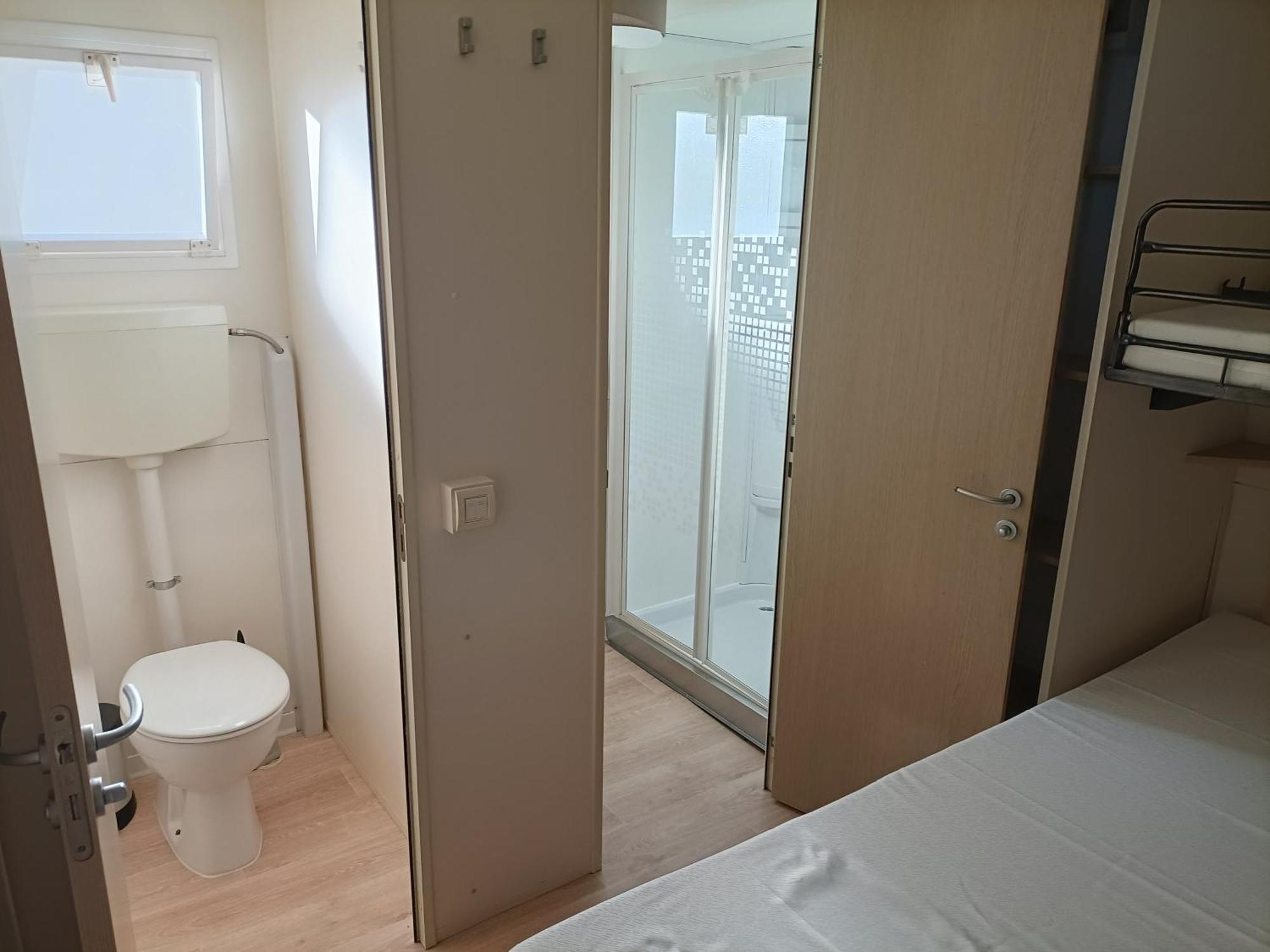 Chalet Camping River Italie Met 2 Slaapkamers Ameglia Esterno foto