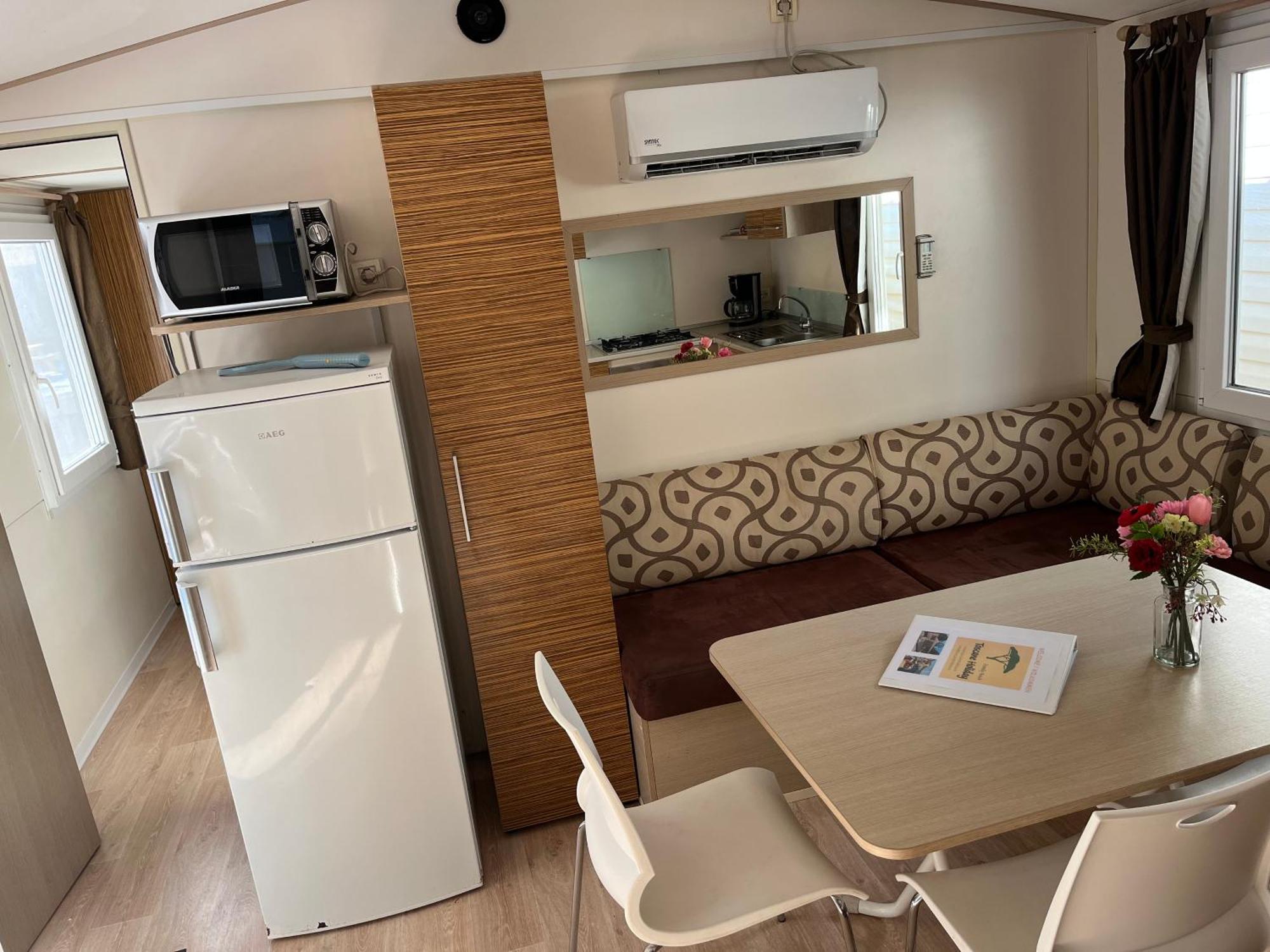 Chalet Camping River Italie Met 2 Slaapkamers Ameglia Esterno foto