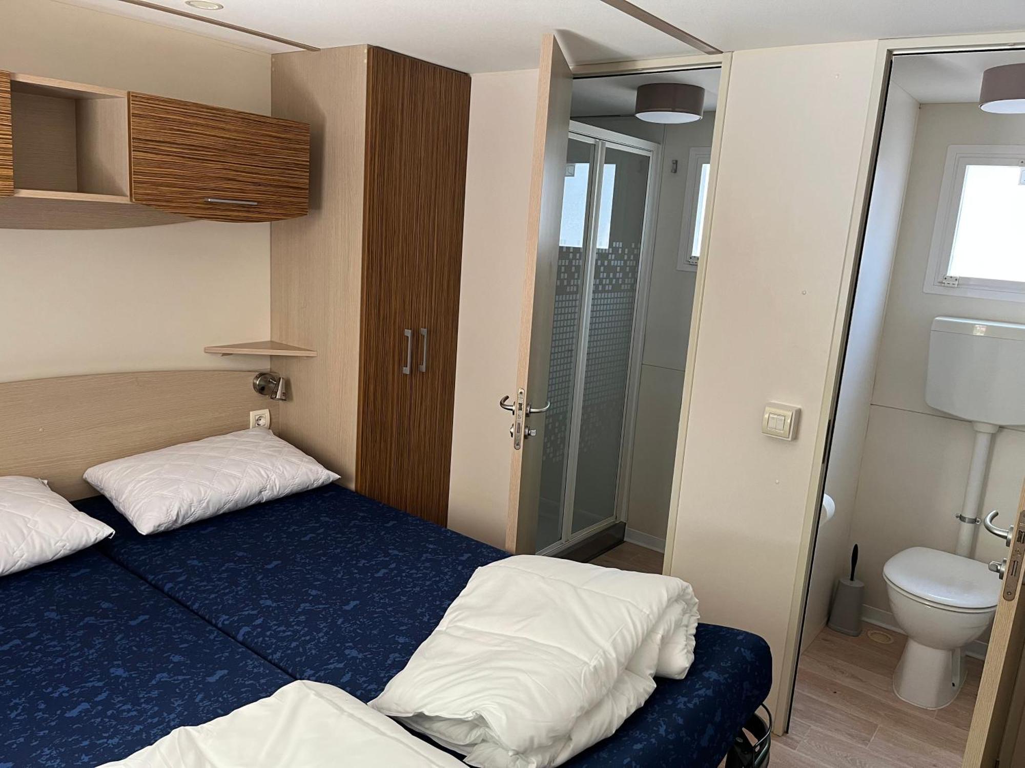 Chalet Camping River Italie Met 2 Slaapkamers Ameglia Esterno foto